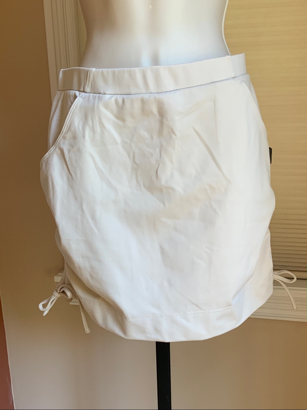 Nicole Miller Beige Drawstring Athletic Skort